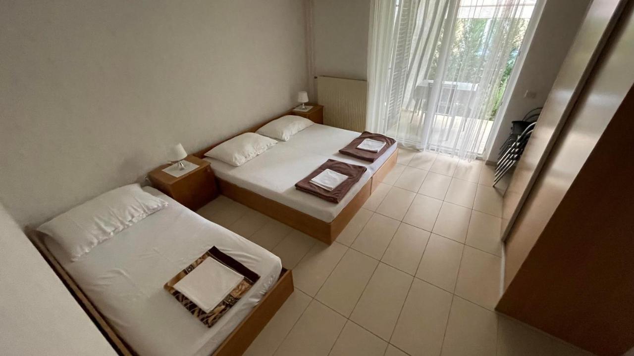 Iva Apartments Novigrad Istria Exteriör bild