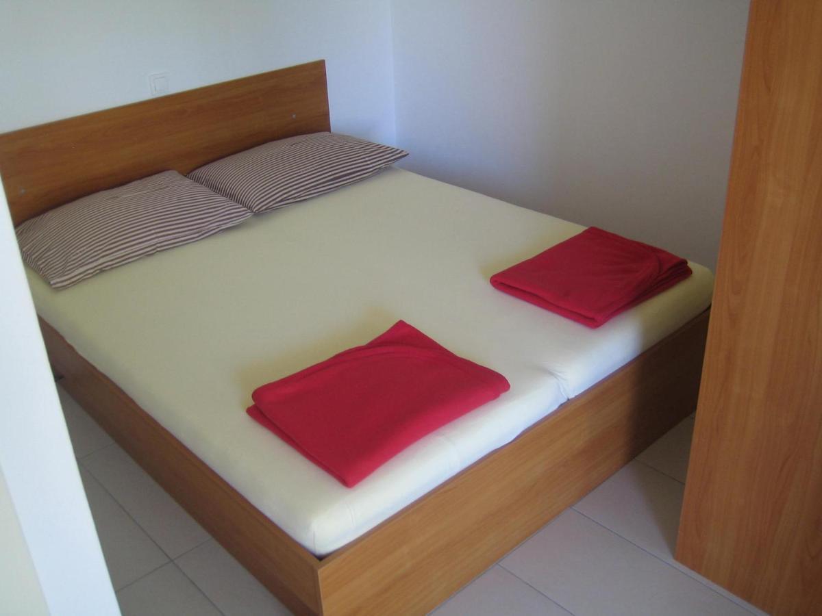 Iva Apartments Novigrad Istria Exteriör bild
